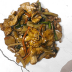 Best Szechwan Chicken w. Garlic Sauce in New Berlin, WI