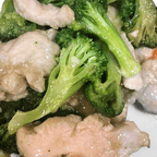 Best Chicken w. Broccoli in New Berlin, WI